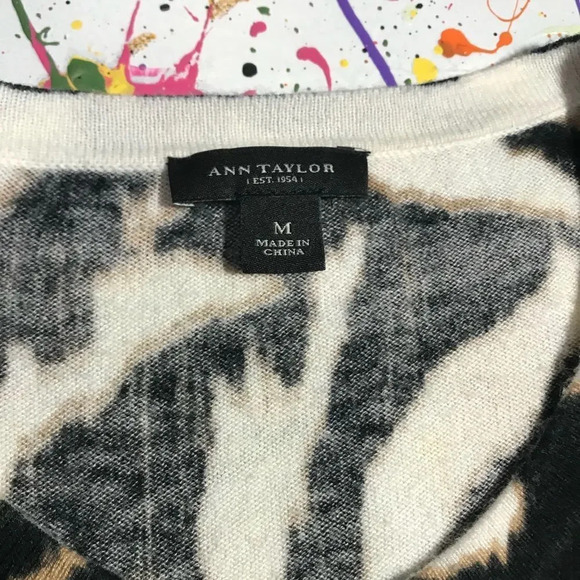 Ann Taylor Sweater (Sz Med) - Picture 3 of 3